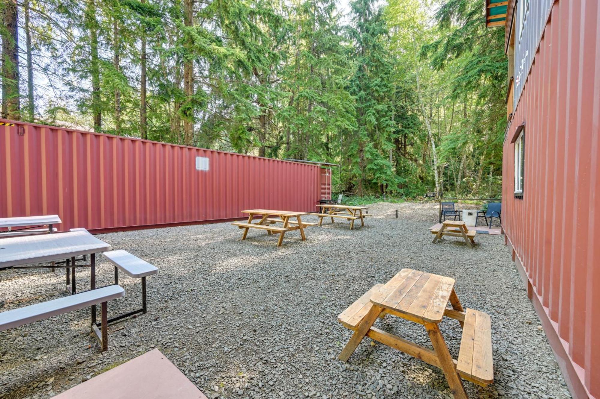 Unique Container Studio With Deck And Fire Pit! Buckley Zewnętrze zdjęcie
